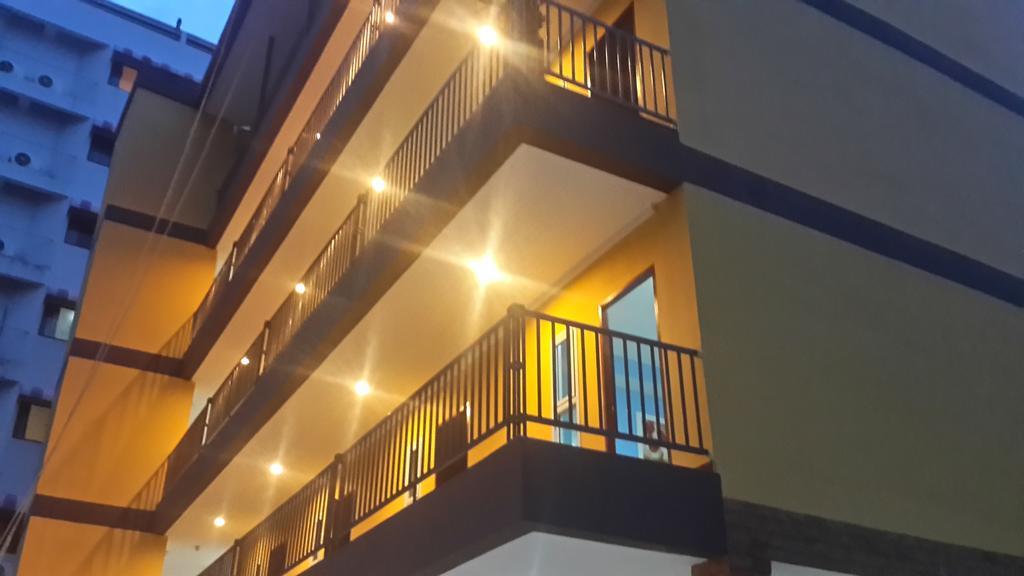 The Moonlight Place Bang Lamung Buitenkant foto